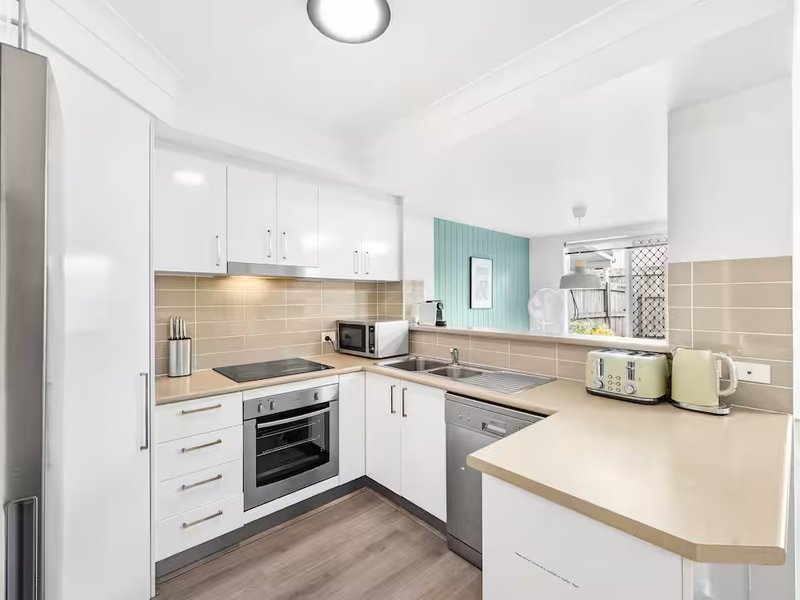 Photo - 31/1-13 Chase Close, Underwood QLD 4119 - Image 3
