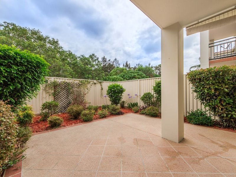 Photo - 3/11-17 Beachcomber Court, Burleigh Waters QLD 4220 - Image 3