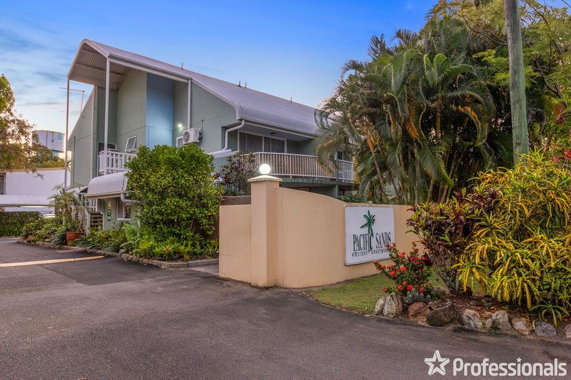 Photo - 31/1-19 Poinciana Street, Holloways Beach QLD 4878 - Image 10