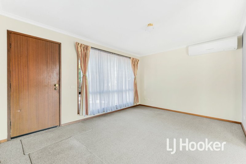 Photo - 3/11 Acacia Court, Pakenham VIC 3810 - Image 3