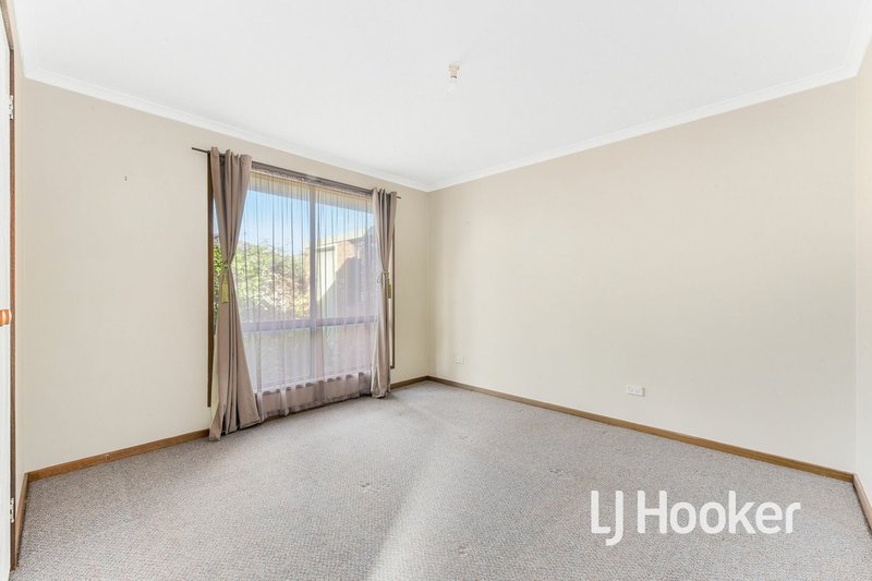 Photo - 3/11 Acacia Court, Pakenham VIC 3810 - Image 7