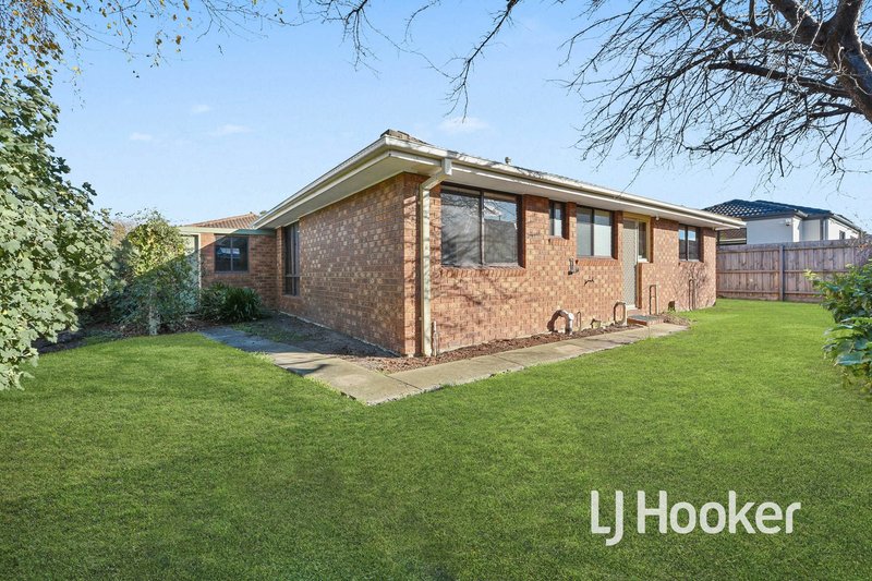 Photo - 3/11 Acacia Court, Pakenham VIC 3810 - Image 10