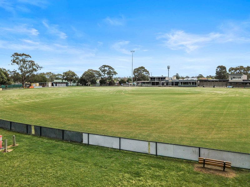 Photo - 3/11 Arena Square, Noble Park VIC 3174 - Image 17