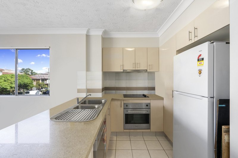 Photo - 3/11 Clark Street, Biggera Waters QLD 4216 - Image 2