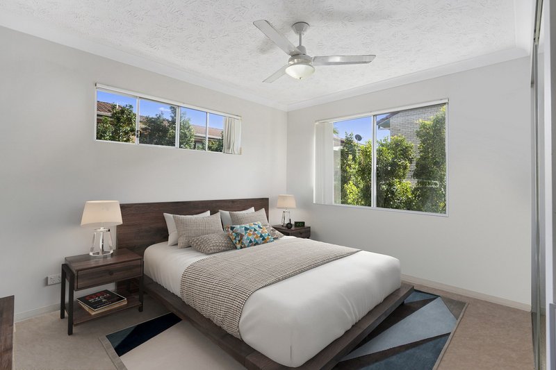 Photo - 3/11 Clark Street, Biggera Waters QLD 4216 - Image 3