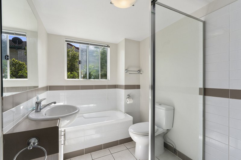 Photo - 3/11 Clark Street, Biggera Waters QLD 4216 - Image 6