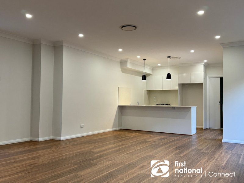 Photo - 3/11 College Street, Richmond NSW 2753 - Image 4