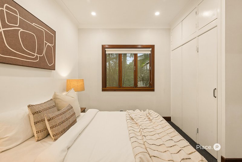 Photo - 311 Long Street East , Graceville QLD 4075 - Image 10