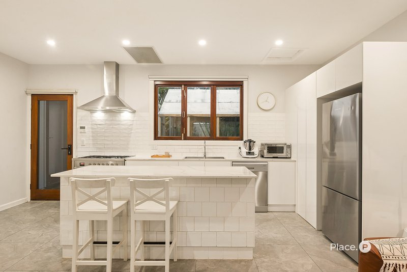Photo - 311 Long Street East , Graceville QLD 4075 - Image 18