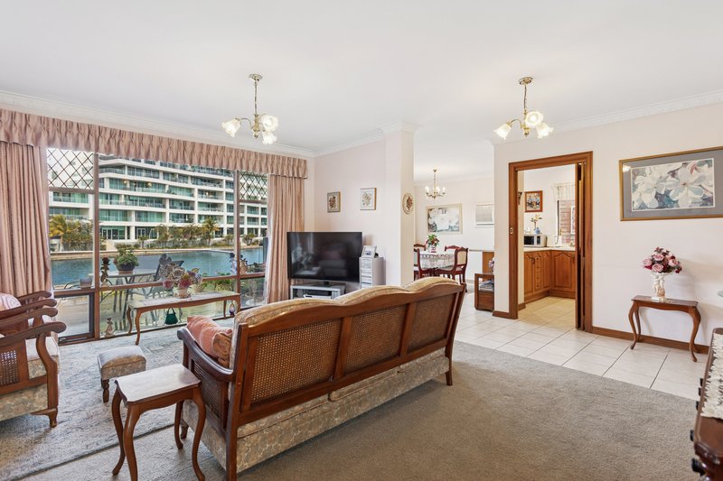 Photo - 3/11 Martin Court, West Lakes SA 5021 - Image 6