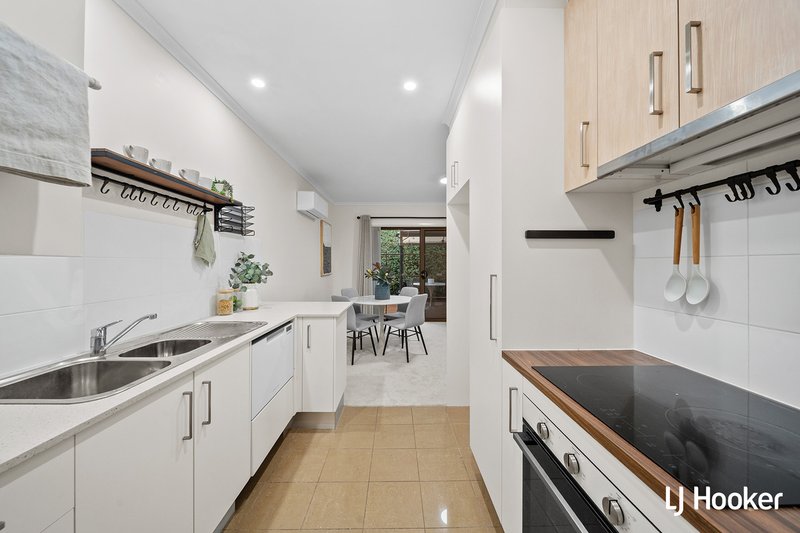 Photo - 3/11 Mathieson Crescent, Weetangera ACT 2614 - Image 6