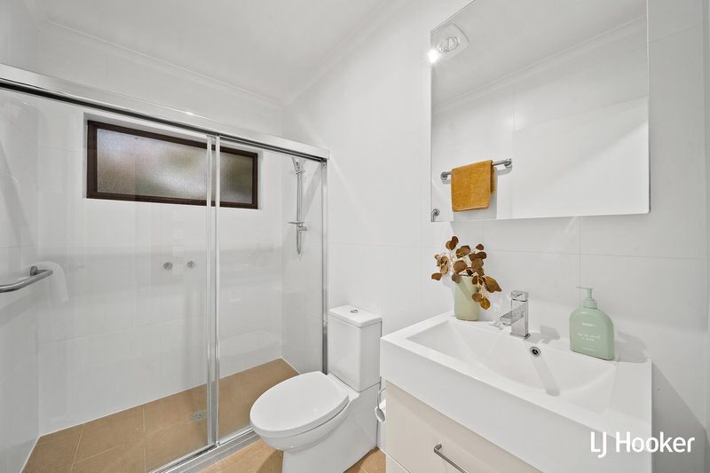 Photo - 3/11 Mathieson Crescent, Weetangera ACT 2614 - Image 8