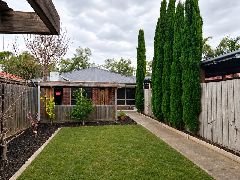 Photo - 3/11 Mckenzie Street, Melton VIC 3337 - Image 1