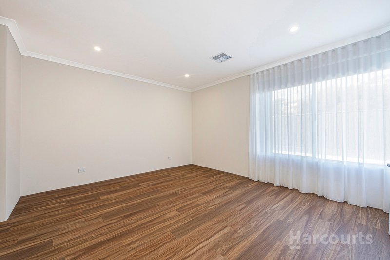 Photo - 3/11 Murray Crescent, Halls Head WA 6210 - Image 9