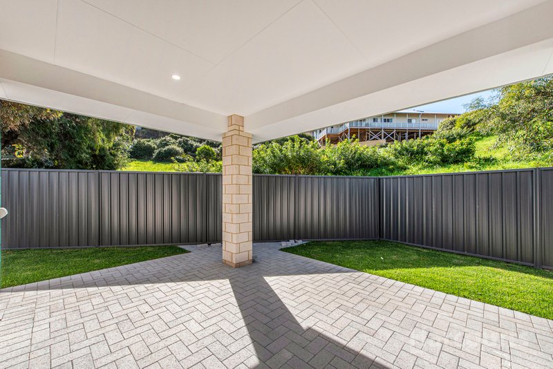 Photo - 3/11 Murray Crescent, Halls Head WA 6210 - Image 18