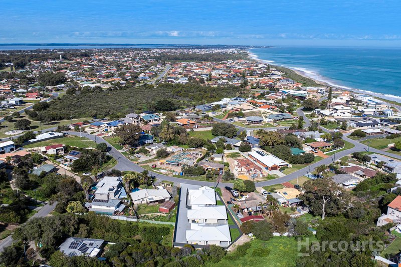 Photo - 3/11 Murray Crescent, Halls Head WA 6210 - Image 27