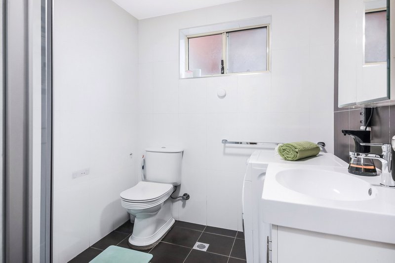 Photo - 3/11 Parry Avenue, Narwee NSW 2209 - Image 4