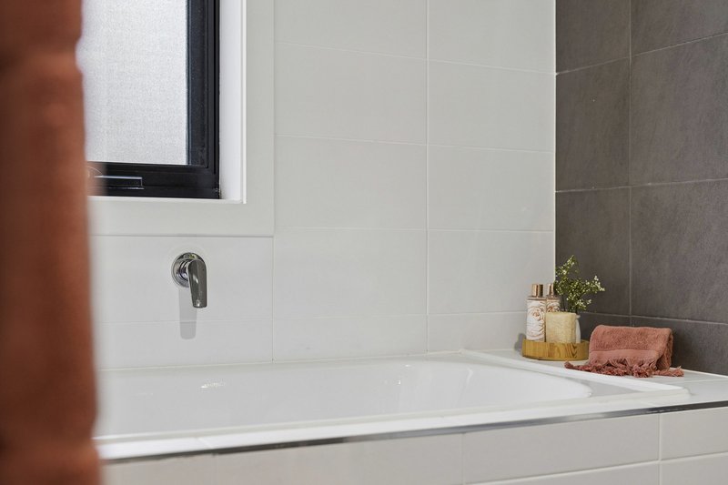 Photo - 31/1 Rowland Rees Crescent, Greenway ACT 2900 - Image 24