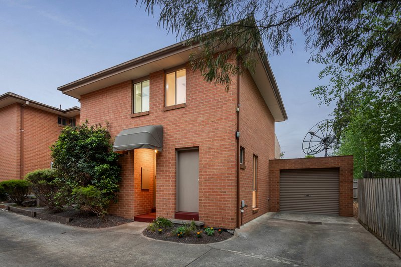 Photo - 3/11 Station Street, Blackburn VIC 3130 - Image