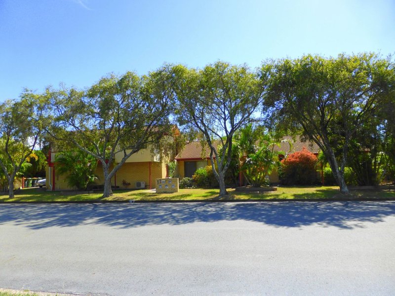 Photo - 3/11 View Street, Woody Point QLD 4019 - Image 2