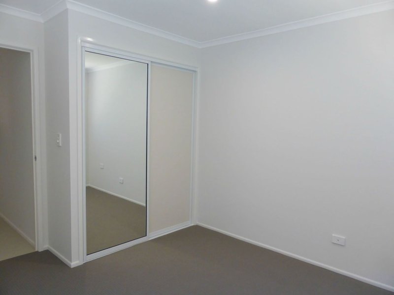 Photo - 3/11 View Street, Woody Point QLD 4019 - Image 11