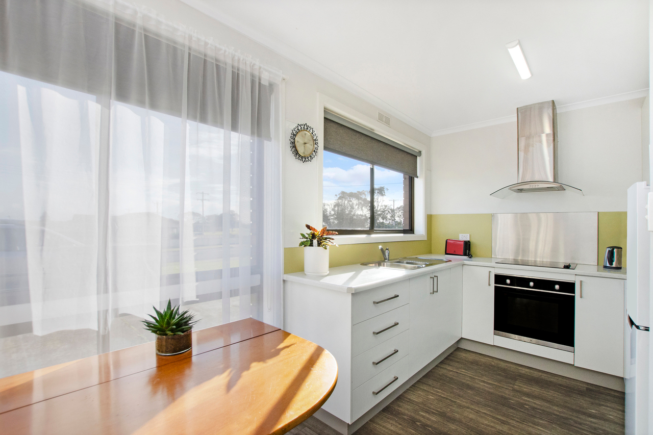 2-bedroom unit at 3/11 Wade Street, Portland, VIC 3305, Glenelg, Victoria