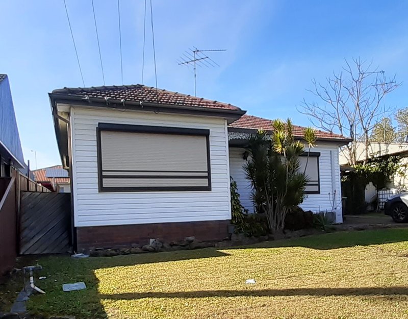 311 Waterloo Road, Greenacre NSW 2190