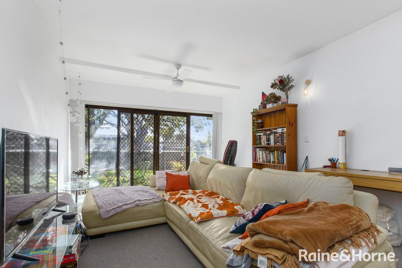 Photo - 3/11 Young Street, Georgetown NSW 2298 - Image 4