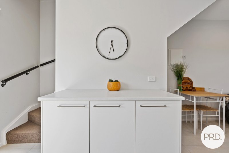 Photo - 31/10 Margules Crescent, Taylor ACT 2913 - Image 7