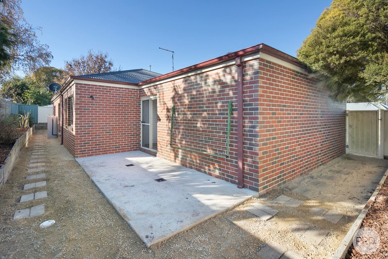 Photo - 3/110 Yarrowee Parade, Redan VIC 3350 - Image 15