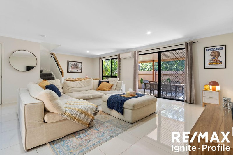 Photo - 31/105 Oldfield Road, Sinnamon Park QLD 4073 - Image 3