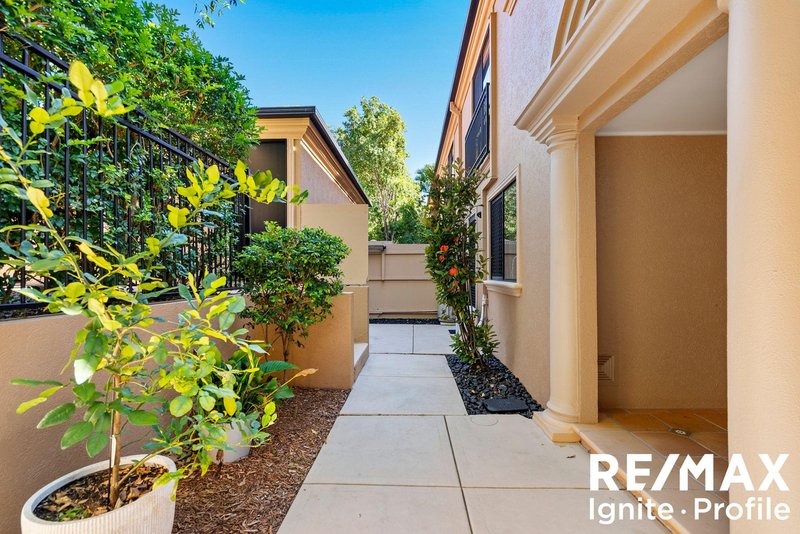 Photo - 31/105 Oldfield Road, Sinnamon Park QLD 4073 - Image 14