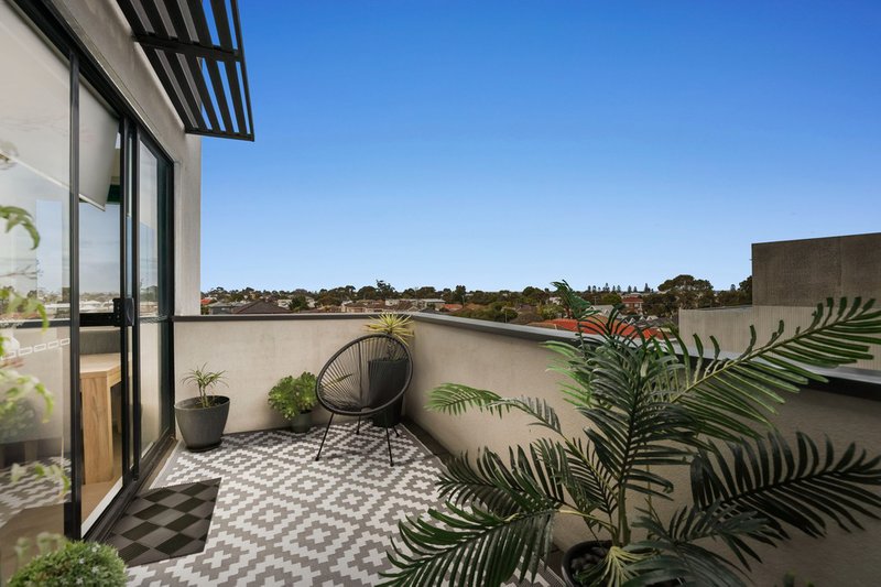 Photo - 311/112 Pier Street, Altona VIC 3018 - Image 11