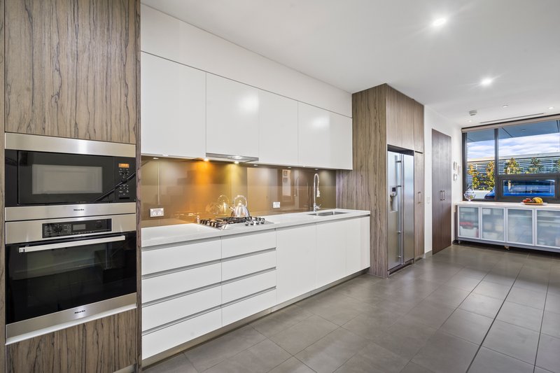 Photo - 311/20 Convention Centre Place, South Wharf VIC 3006 - Image 2
