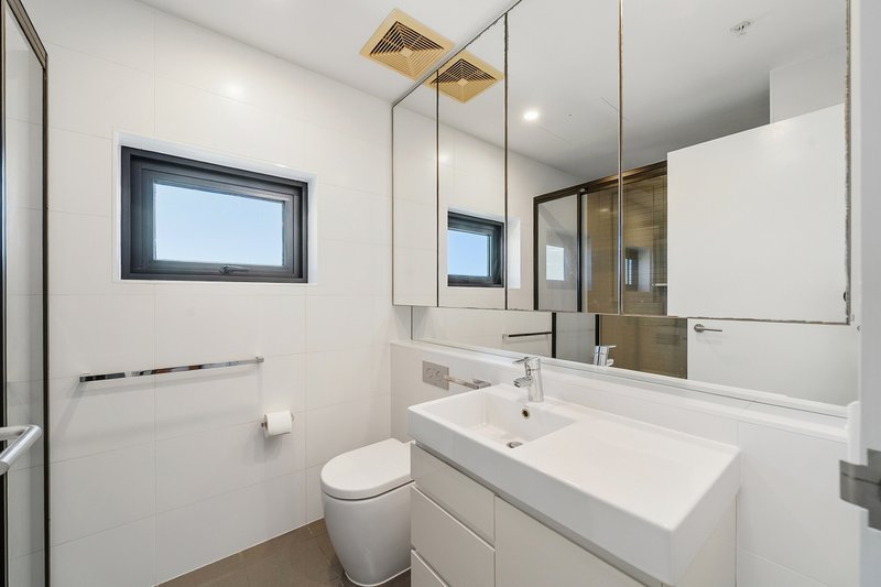 Photo - 3112/37 Finnegan Street, Hamilton QLD 4007 - Image 10