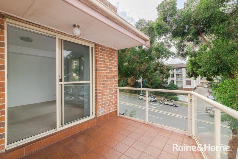 Photo - 31/13-21 Great Western Highway, Parramatta NSW 2150 - Image 4