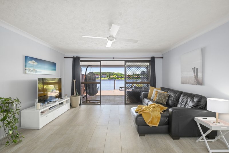 Photo - 31/13 Shrike Court, Burleigh Waters QLD 4220 - Image 2