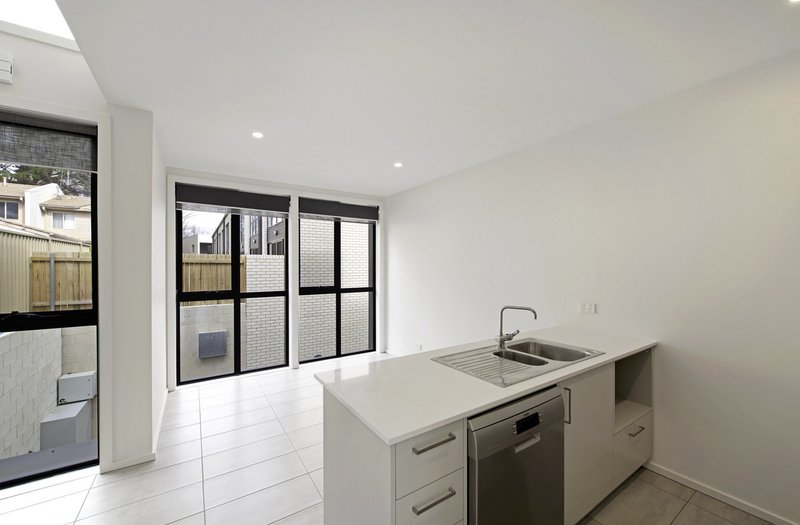 Photo - 31/135 Easty Street, Phillip ACT 2606 - Image 4