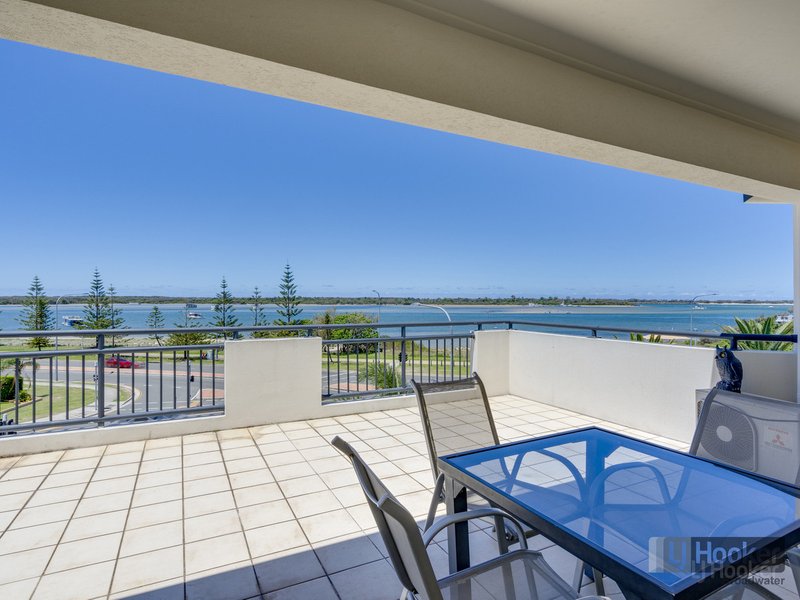 Photo - 311/392-398 Marine Parade, Labrador QLD 4215 - Image 4