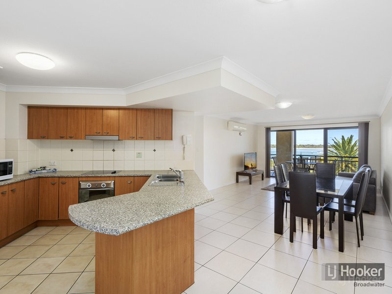 Photo - 311/392-398 Marine Parade, Labrador QLD 4215 - Image 6