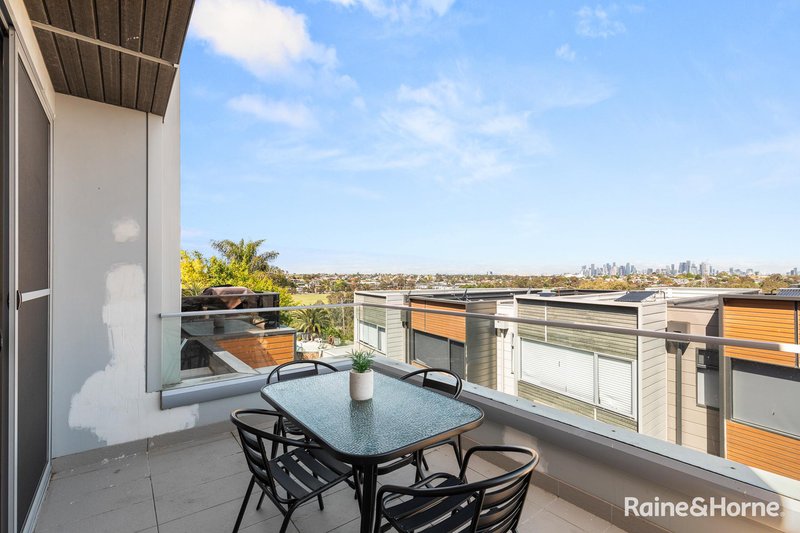 Photo - 31/14 Horizon Drive, Maribyrnong VIC 3032 - Image 10