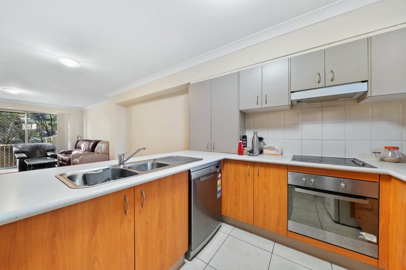 Photo - 31/147 Fryar Road, Eagleby QLD 4207 - Image 3