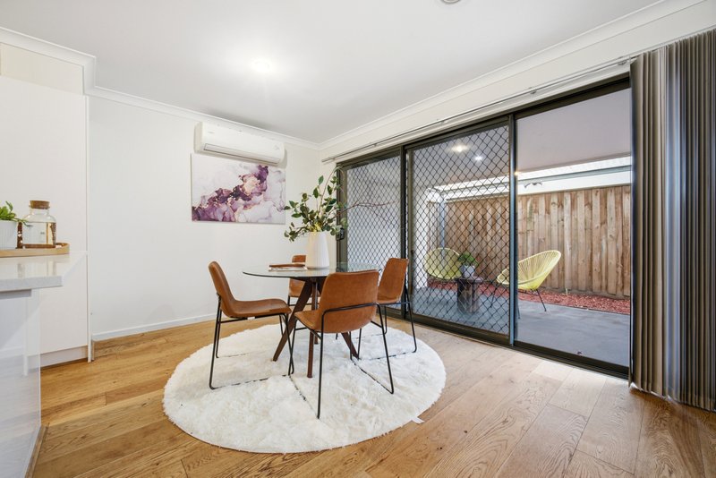 Photo - 31/17 Golden Elm Way, Lyndhurst VIC 3975 - Image 5