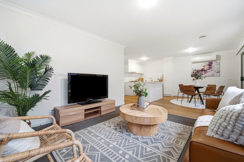 Photo - 31/17 Golden Elm Way, Lyndhurst VIC 3975 - Image 6