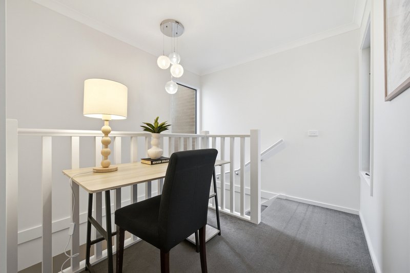 Photo - 31/17 Golden Elm Way, Lyndhurst VIC 3975 - Image 12