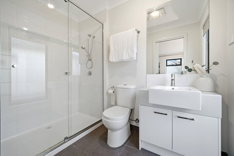 Photo - 31/17 Golden Elm Way, Lyndhurst VIC 3975 - Image 14
