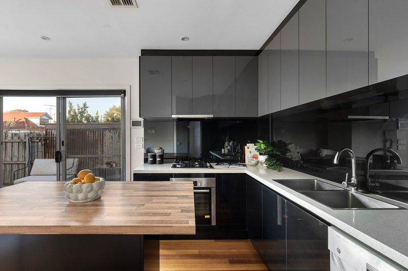 Photo - 3/117 Moreland Road, Coburg VIC 3058 - Image 3