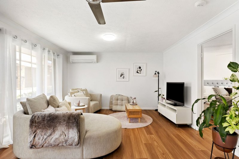 Photo - 31/172 Barrier Reef Drive, Mermaid Waters QLD 4218 - Image 1