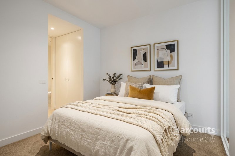 Photo - 311/74 Queens Road, Melbourne VIC 3004 - Image 3