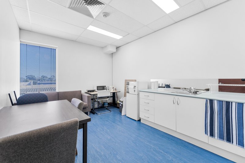Photo - 3/117A Hall Road, Carrum Downs VIC 3201 - Image 7